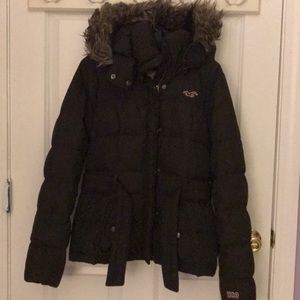 Brown hollister puffer